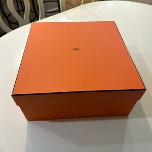 Large Hermes box